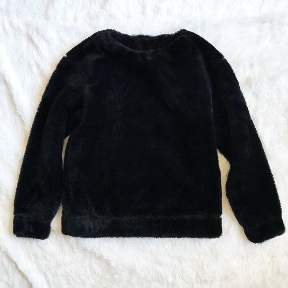 H&M Black Fuzzy Crewneck Sweater - Picture 1 of 4
